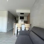 Apartament Sofia Bratislava - Parking Included Brenner