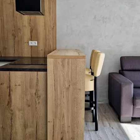 Sofia Bratislava - Parking Included Apartment