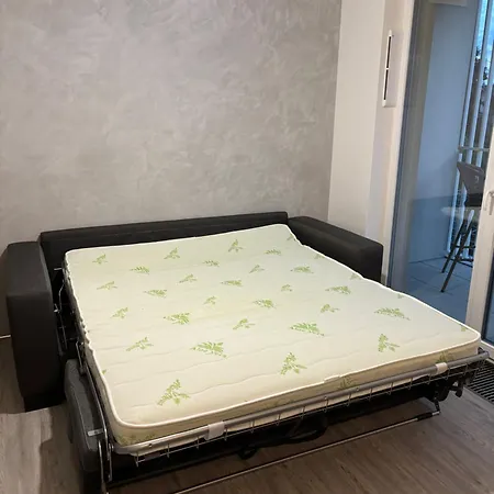 Sofia Bratislava - Parking Included Apartment